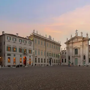 Ca Uberti Palace Mantova